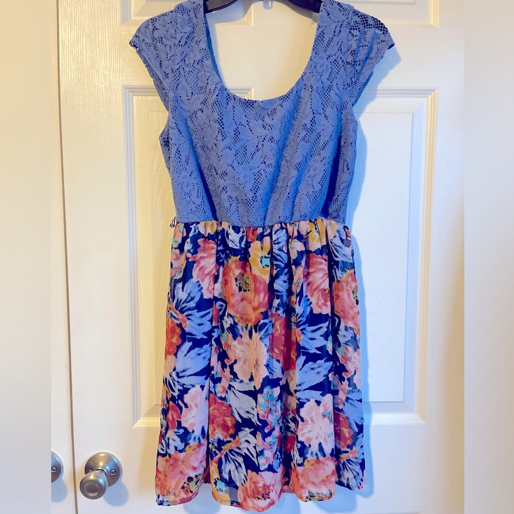Floral Dress 🌸
